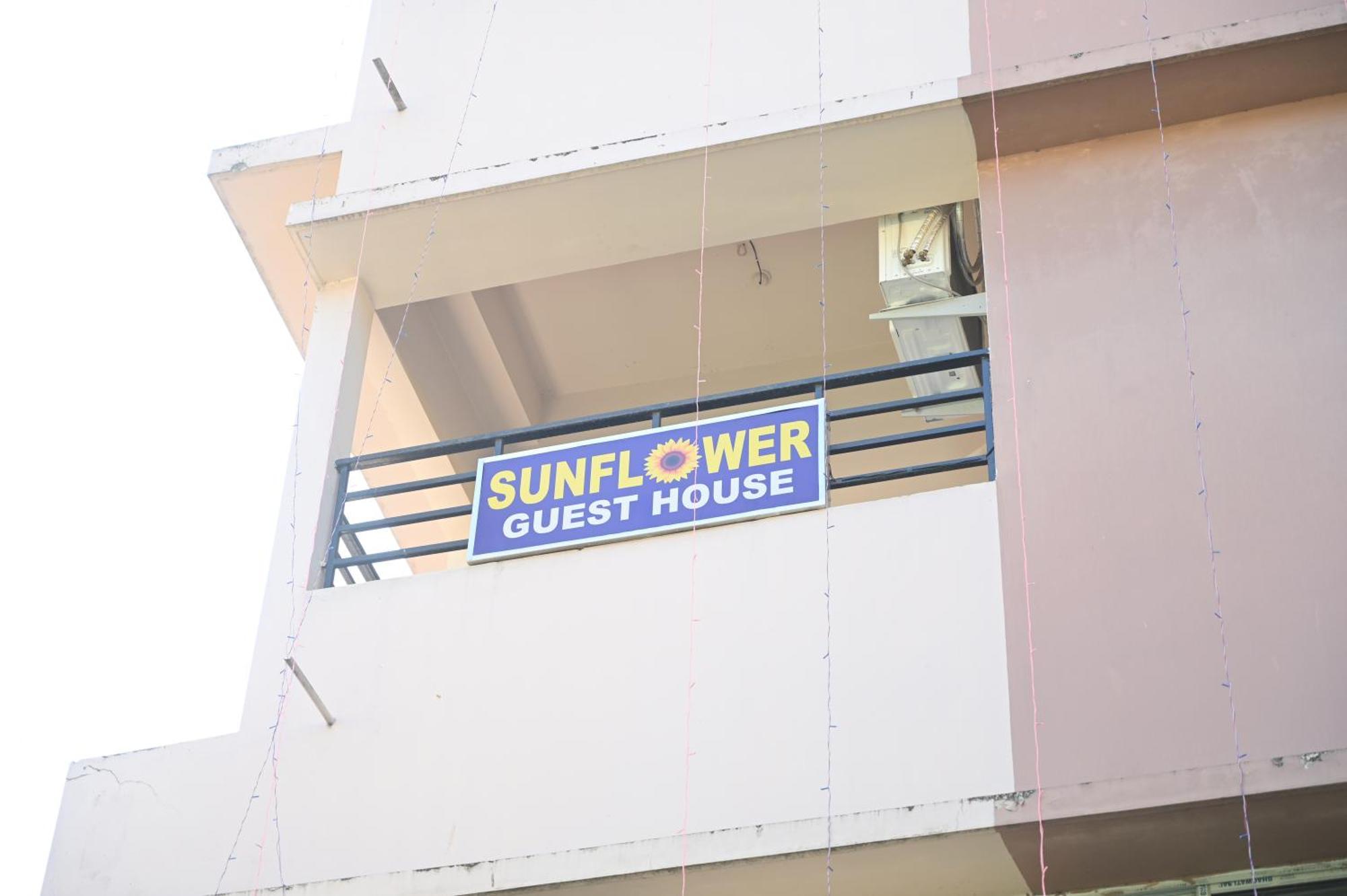 Sunflower Guest House Guwahati Exterior foto